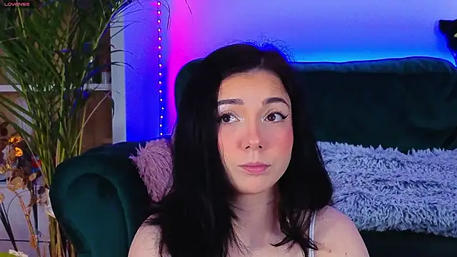 AveryWillow online show from March 9, 2026, 10:03 pm