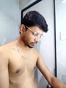 skinnyyyyyyyyy online show from October 15, 2025, 5:18 am