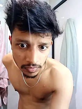 skinnyyyyyyyyy online show from October 19, 2025, 6:25 am