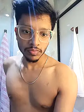 skinnyyyyyyyyy online show from October 22, 2025, 4:02 am