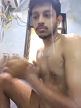 skinnyyyyyyyyy online show from October 24, 2025, 3:58 am