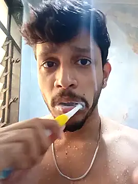 skinnyyyyyyyyy online show from April 1, 2026, 5:41 am