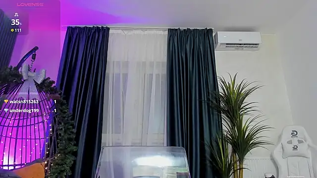 Milla Heart online show from January 13, 2025, 3:01 am