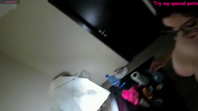 Milla Heart online show from February 3, 2025, 8:35 pm