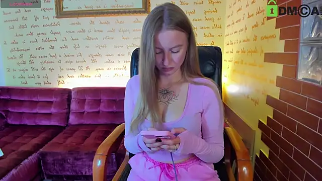 Snapshot of alexa_glory chatting on October 29, 2025, 3:14 pm alexa glory online show from October 29, 2025, 3:14 pm