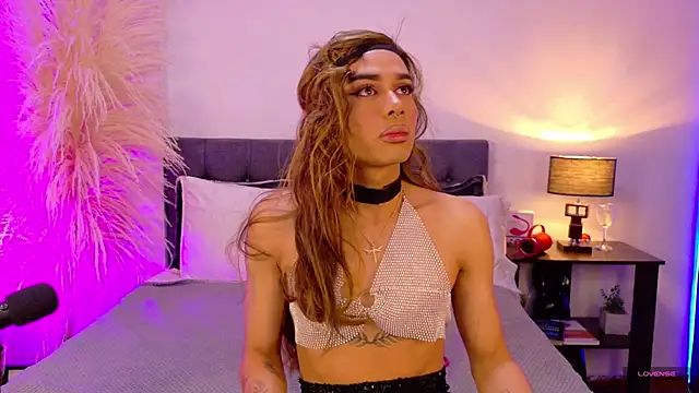 Rouse Hilton online show from November 17, 2025, 10:59 pm