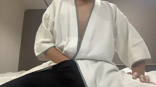 SzkzLing online show from February 19, 2026, 7:21 pm