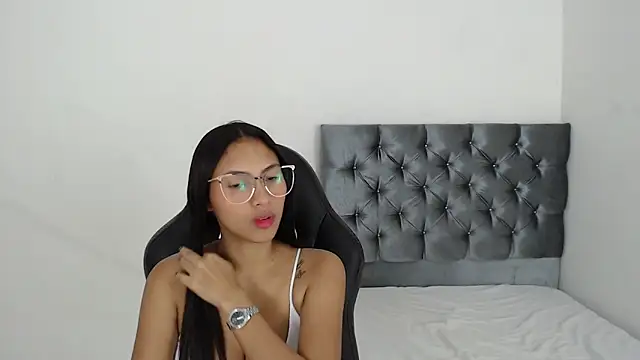 Snapshot of nicol_jc chatting on December 19, 2024, 12:34 pm nicol jc online show from December 19, 2024, 12:34 pm