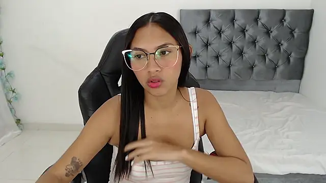 Snapshot of nicol_jc chatting on January 4, 2025, 7:02 pm nicol jc online show from January 4, 2025, 7:02 pm