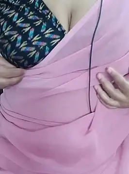 Snapshot of Yours_Radika chatting on February 17, 2025, 3:42 pm Yours Radika online show from February 17, 2025, 3:42 pm