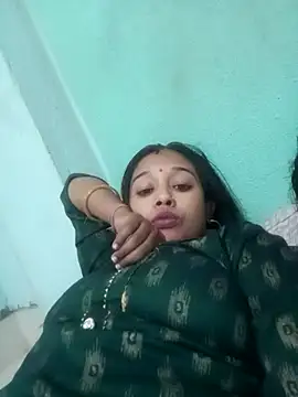 Surajpuja79 online show from February 14, 2026, 9:06 am