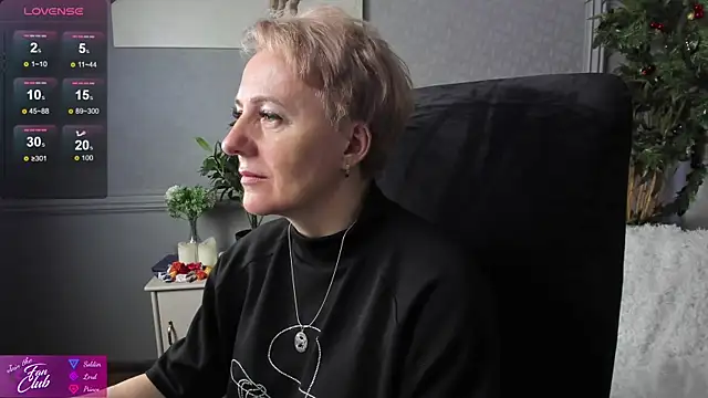 Nika Smit online show from December 13, 2024, 10:19 am