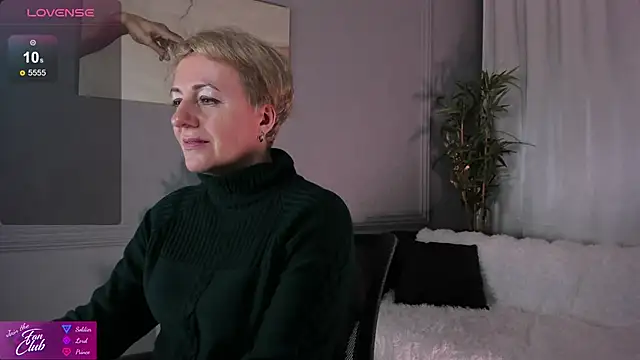 Nika Smit online show from January 25, 2025, 5:07 am