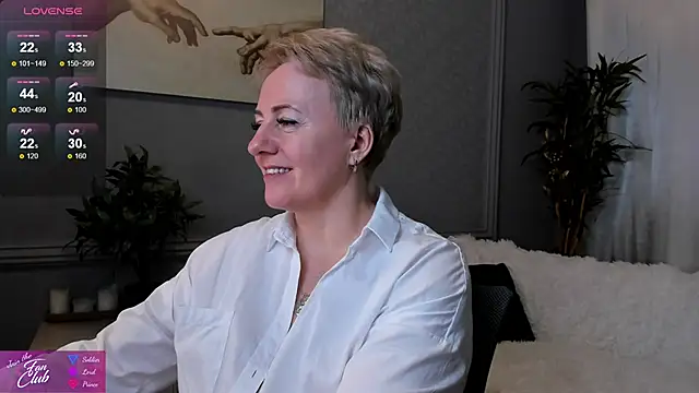 Nika Smit online show from March 1, 2025, 8:34 am