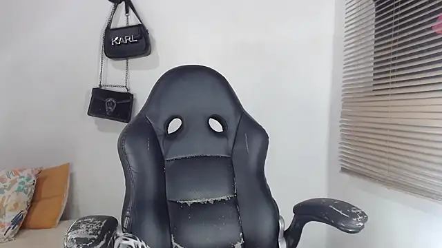 bigcrisblack online show from October 16, 2025, 5:19 am