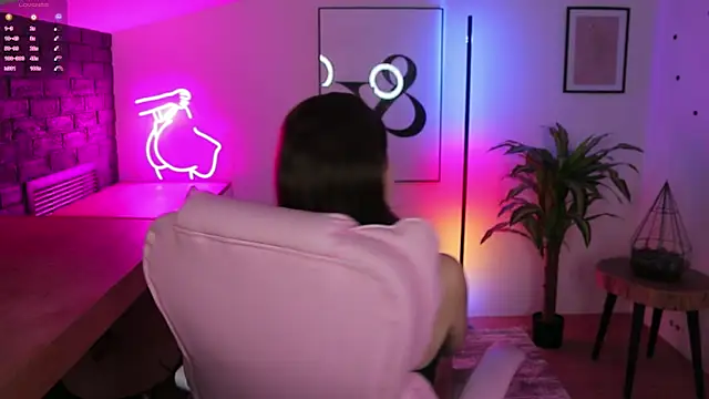 Snapshot of Hailey_Green chatting on February 3, 2025, 2:03 am Hailey Green online show from February 3, 2025, 2:03 am