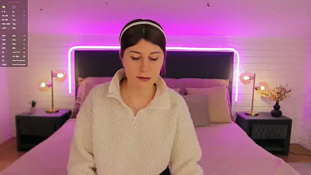 Snapshot of Hailey_Green chatting on March 21, 2025, 7:13 pm Hailey Green online show from March 21, 2025, 7:13 pm