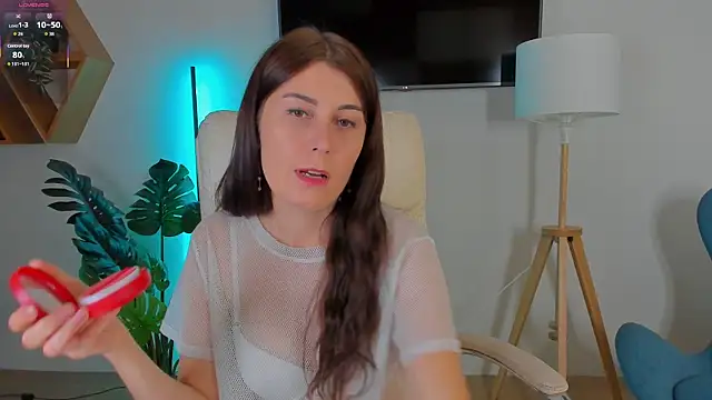 Snapshot of Hailey_Green chatting on September 12, 2025, 6:52 pm Hailey Green online show from September 12, 2025, 6:52 pm