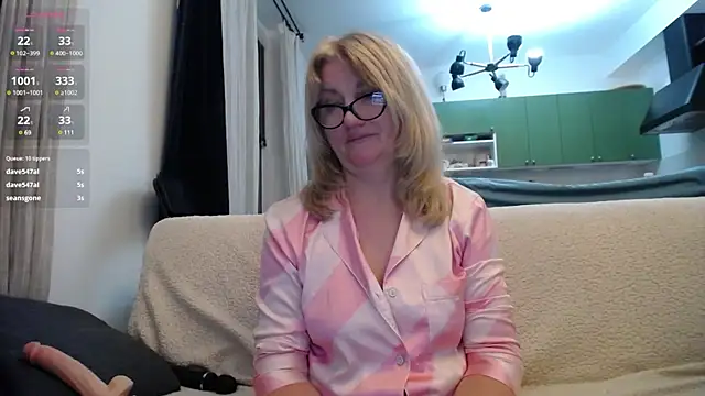 Blond Woman online show from January 27, 2025, 11:22 pm