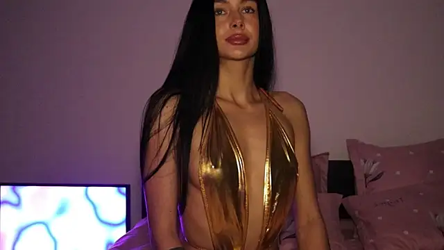 IvyKaelani online show from February 10, 2026, 2:43 pm