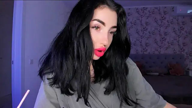 Snapshot of NancyLovee_ chatting on July 6, 2026, 4:53 pm NancyLovee online show from July 6, 2026, 4:53 pm