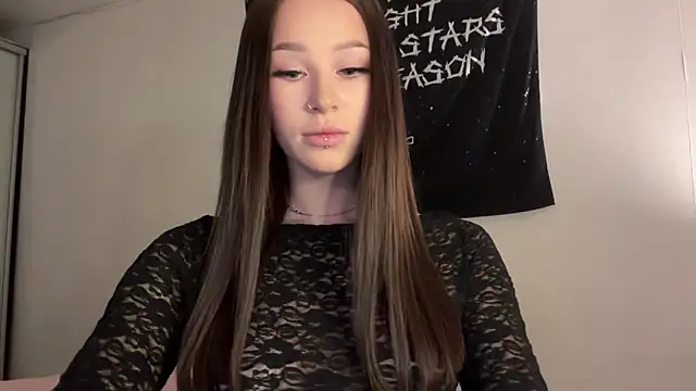 ur molly online show from April 3, 2026, 12:52 am