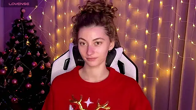 lady curls online show from January 1, 2025, 11:07 pm