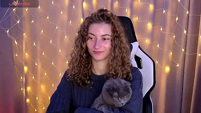 lady curls online show from January 8, 2025, 1:53 am