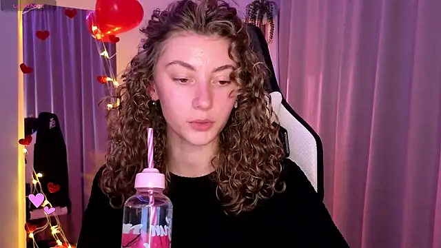 lady curls online show from February 18, 2025, 10:25 pm