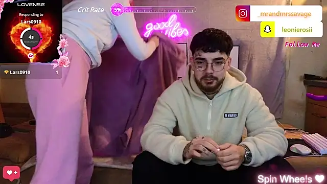 MrAndMrsSavage online show from January 31, 2025, 2:49 pm