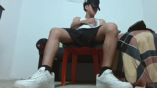 Macho Dom online show from April 11, 2026, 10:58 pm