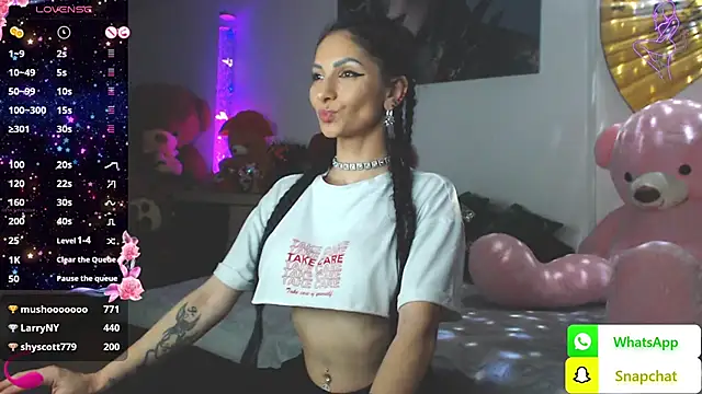 Snapshot of EvelynAisha chatting on February 1, 2025, 7:13 pm EvelynAisha online show from February 1, 2025, 7:13 pm