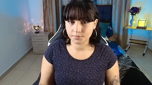 Pauilina online show from December 5, 2024, 1:06 pm