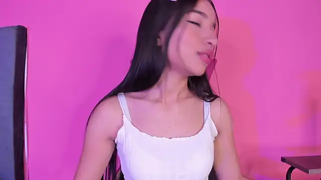 Mereo leona online show from December 9, 2024, 11:13 pm