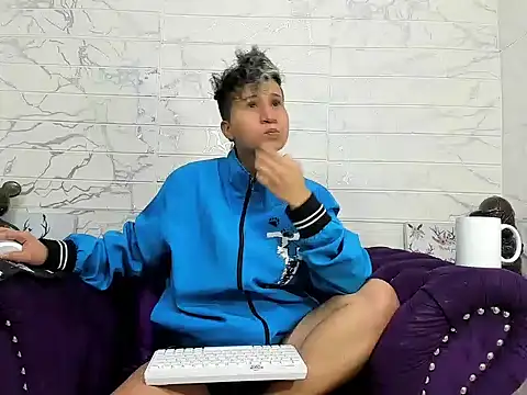 Snapshot of Im_Milan_Rs chatting on January 25, 2025, 9:36 am Im Milan Rs online show from January 25, 2025, 9:36 am