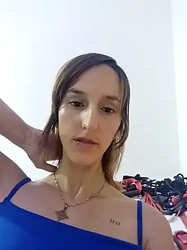 Ambar Roux  online show from November 12, 2025, 2:01 am