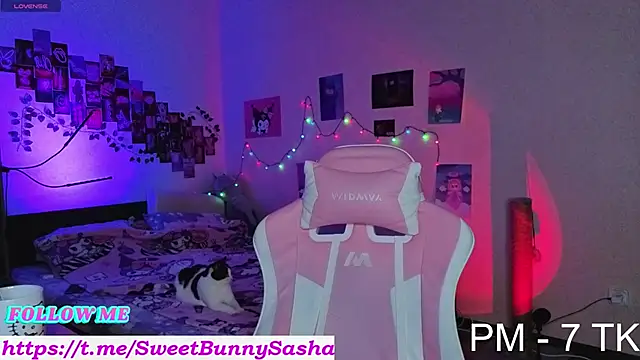 Bunny  of love online show from January 7, 2026, 6:43 pm