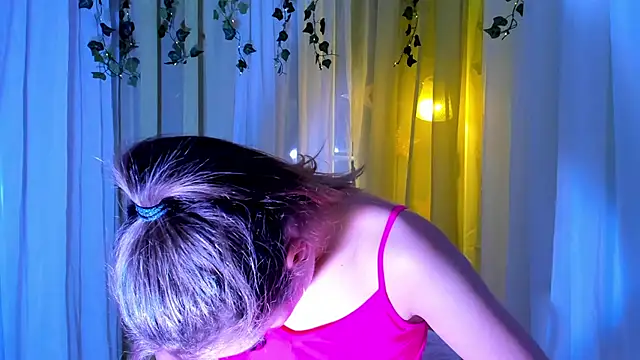 Lioneass online show from December 6, 2024, 5:33 pm