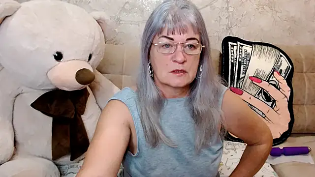 SiberiabBerry online show from November 3, 2025, 11:04 pm