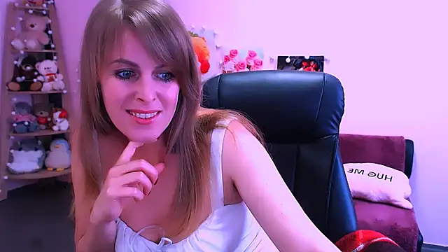 Hot Milady online show from March 3, 2026, 8:31 am