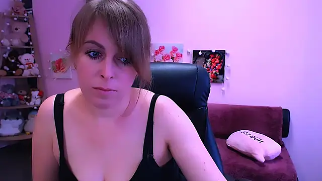 Hot Milady online show from March 11, 2026, 8:20 am