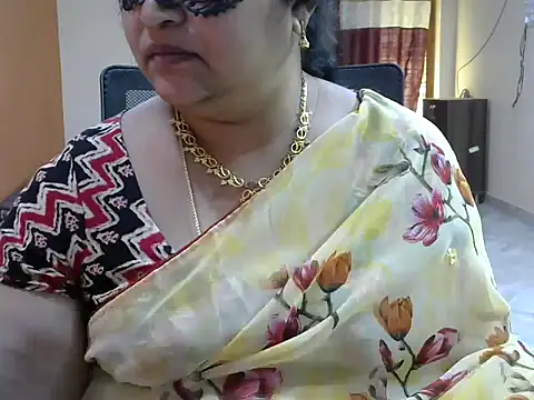 Snapshot of Naughty_Nityaa chatting on February 11, 2025, 10:26 am Naughty Nityaa online show from February 11, 2025, 10:26 am