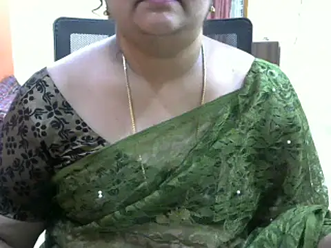 Snapshot of Naughty_Nityaa chatting on February 13, 2025, 4:50 pm Naughty Nityaa online show from February 13, 2025, 4:50 pm