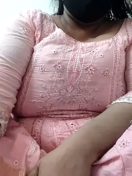 zeepe19 online show from November 12, 2025, 7:31 am