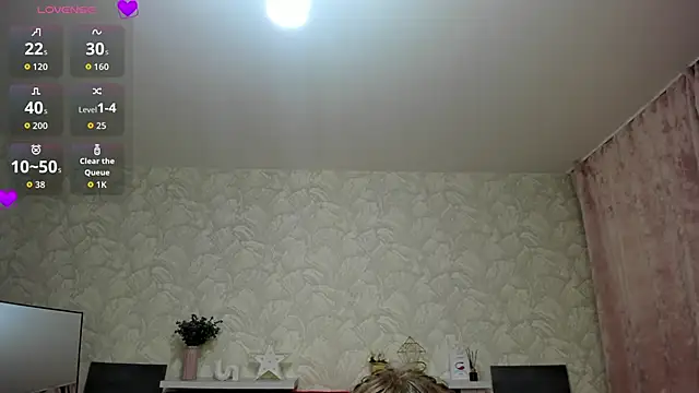 KattyPeachX online show from March 26, 2026, 1:11 am