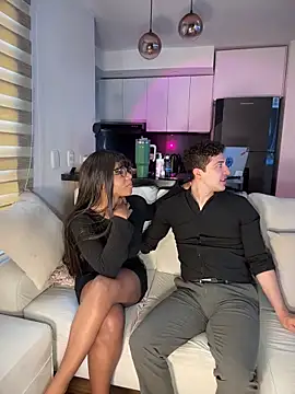 tiana nave online show from April 8, 2026, 1:33 pm