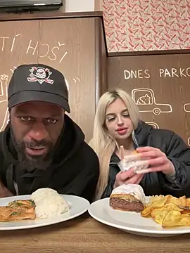 MacTroy online show from February 2, 2026, 8:51 pm