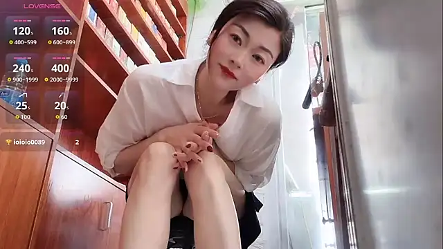 Snapshot of QianF-666 chatting on June 25, 2026, 1:49 am QianF-666 online show from June 25, 2026, 1:49 am