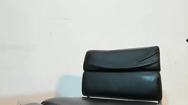 miss adharaa  online show from February 3, 2025, 10:03 am