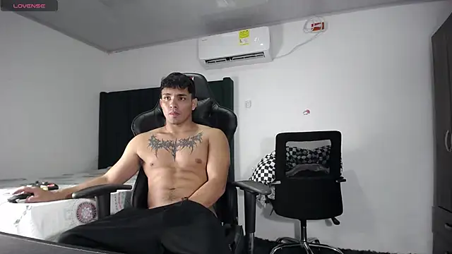 man dur07 online show from December 18, 2024, 12:10 am